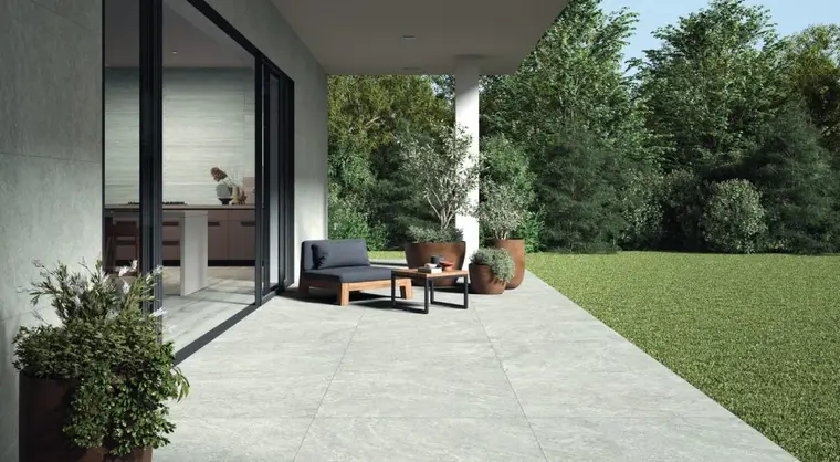Castelvetro Ceramiche Firenze 2cm — πορσελανάτο πλακάκι δαπέδου και τοίχου με όψη τραβερτίνη, για εσωτερικούς και εξωτερικούς χώρους