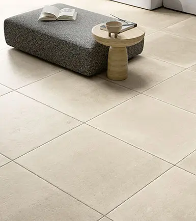 Ceramiche Coem English Stone — πορσελανάτο πλακάκι δαπέδου και τοίχου με όψη πέτρας, για εσωτερικούς και εξωτερικούς χώρους