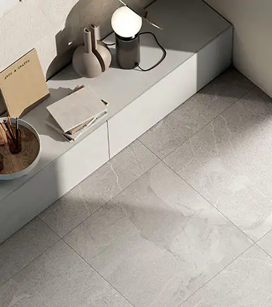 Ceramiche Coem Mea Lapis — πορσελανάτο πλακάκι δαπέδου και τοίχου με όψη πέτρας, για εσωτερικούς και εξωτερικούς χώρους