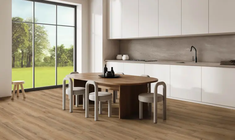 Energieker Woodbreak — πορσελανάτο πλακάκι με όψη ξύλου, για εσωτερικούς και εξωτερικούς χώρους