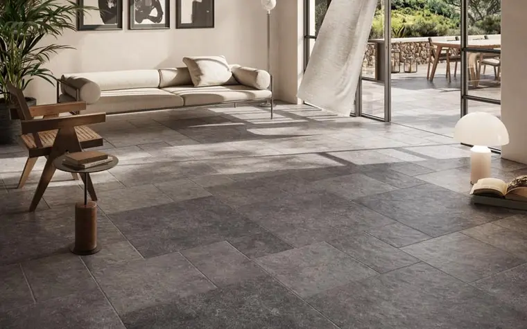 Ermes Ceramiche Pierre Bleue — πορσελανάτο πλακάκι δαπέδου και τοίχου με όψη πέτρας