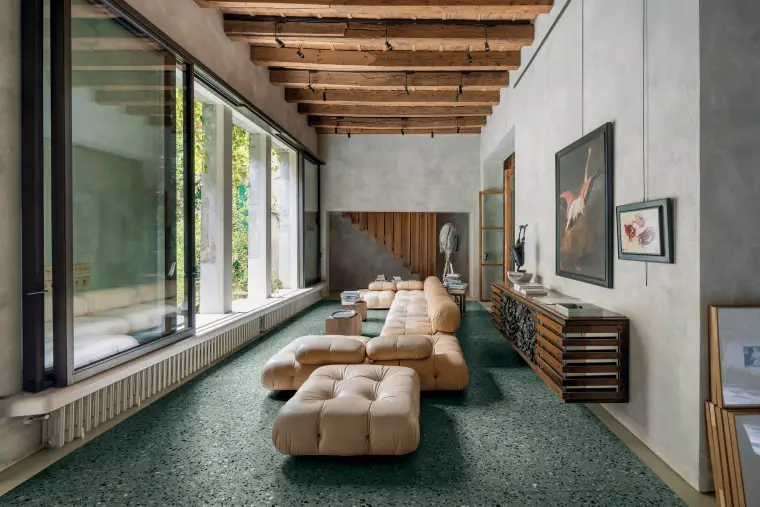 Florim SensiVenezia — ολόμαζο πορσελανάτο πλακάκι με όψη terrazzo, για εσωτερικούς και εξωτερικούς χώρους