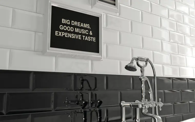 Πλακάκια Iris Ceramica Adamas — κεραμικό λευκής πάστας, μονόχρωμο, γυαλιστερό, 10×30 cm