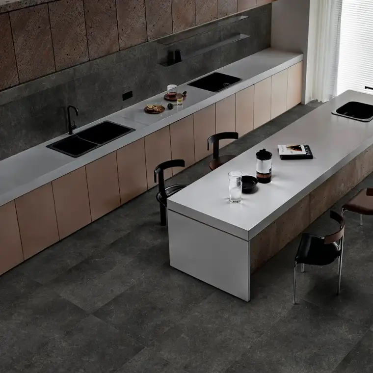 Keros Limestone — πορσελανάτο πλακάκι δαπέδου και τοίχου με όψη πέτρας