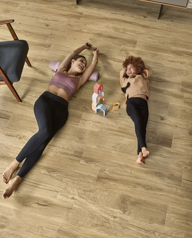 Love Tiles Native — πορσελανάτο πλακάκι δαπέδου και τοίχου με όψη ξύλου, για εσωτερικούς και εξωτερικούς χώρους