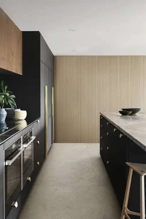 Marazzi Naturalia — πορσελανάτο πλακάκι δαπέδου και τοίχου με όψη πέτρας, για εσωτερικούς και εξωτερικούς χώρους