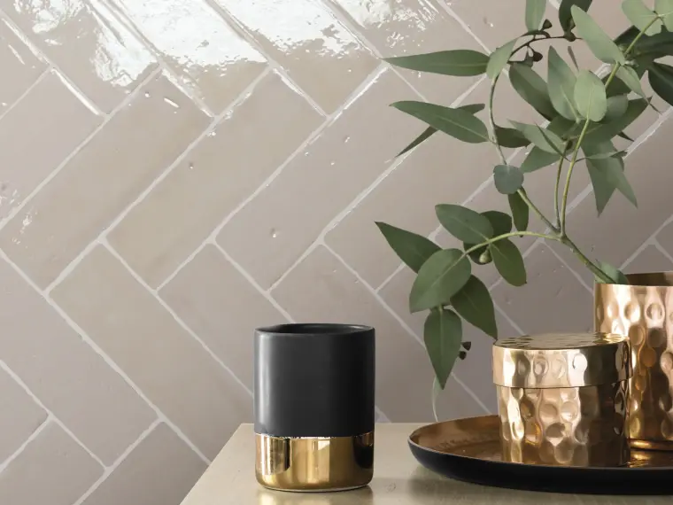 Nanda Tiles Laurel Clay — κεραμικό πλακάκι τοίχου σε ενιαίο χρώμα