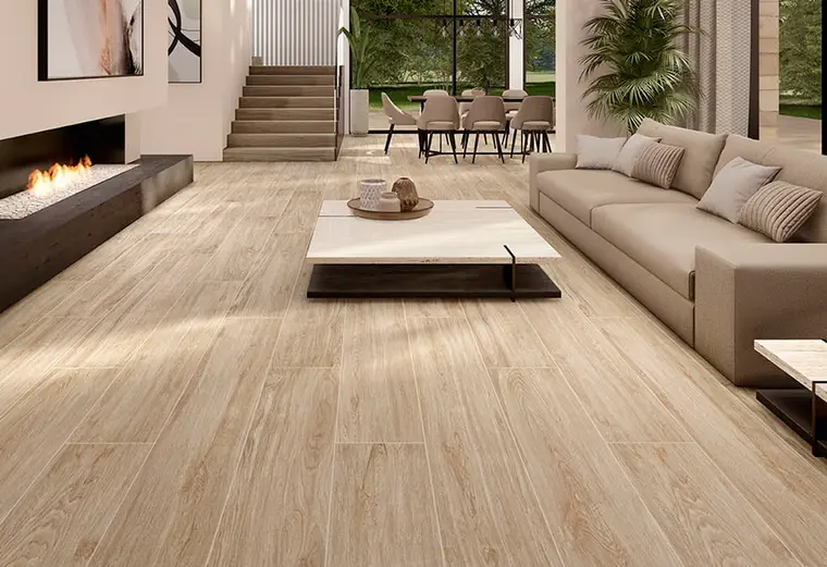 Natucer Natura 25x150 — πορσελανάτο πλακάκι δαπέδου και τοίχου με όψη ξύλου, για εσωτερικούς και εξωτερικούς χώρους