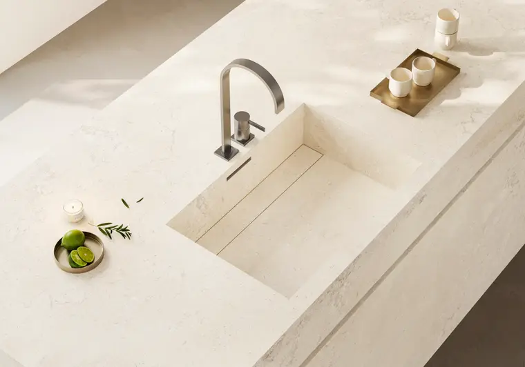 NuovoCorso Geostone White — πορσελανάτο πλακάκι δαπέδου και τοίχου με όψη πέτρας