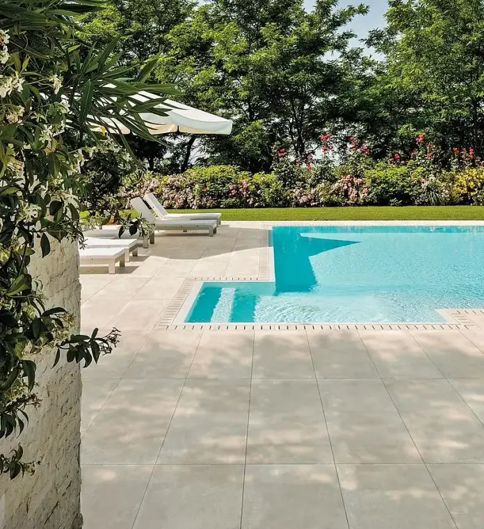 Ragno Realstone_PietrAntica XT20 — πορσελανάτο πλακάκι δαπέδου με όψη πέτρας, για εσωτερικούς και εξωτερικούς χώρους