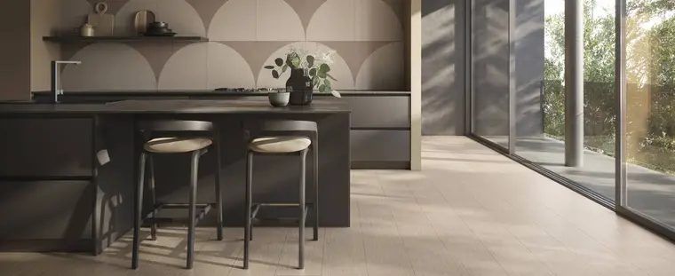 Ceramiche Refin Tamashi — πορσελανάτο πλακάκι δαπέδου και τοίχου με όψη ξύλου, για εσωτερικούς και εξωτερικούς χώρους