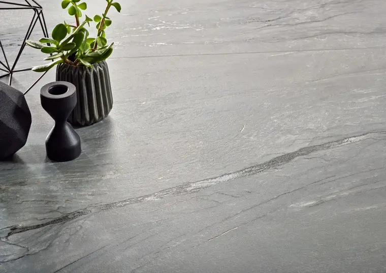 Roca Marble Platinum — πορσελανάτο πλακάκι με όψη μαρμάρου
